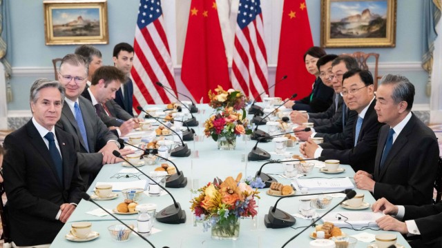 The Political Book: They are at least talking to each other: US Secretary of State Antony Blinken (left) and his counterpart Wang Yi (right) in Washington at the end of October 2023.